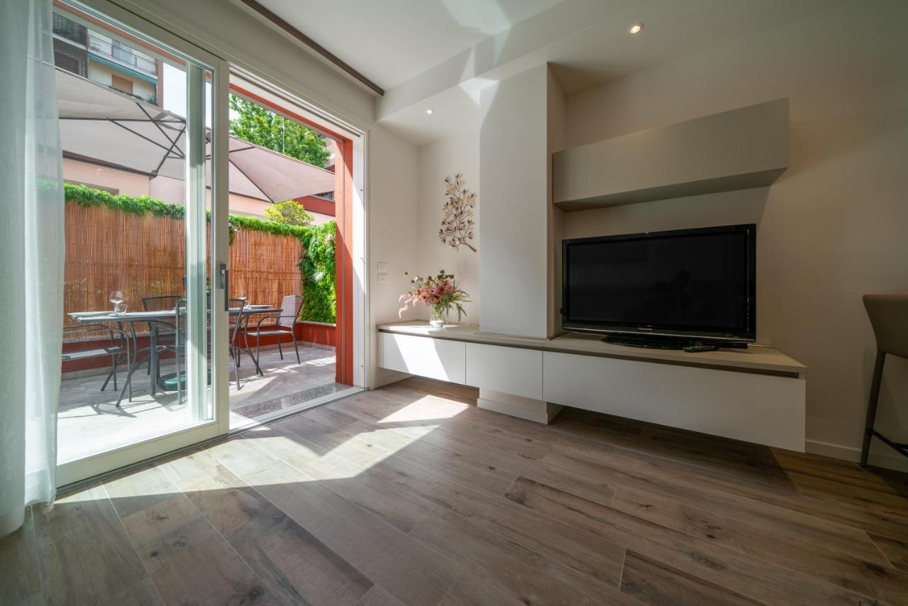 Smart House S.Orsola - Garage & Garden Apartment โบโลญญา ภายนอก รูปภาพ