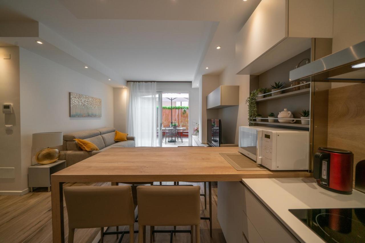Smart House S.Orsola - Garage & Garden Apartment โบโลญญา ภายนอก รูปภาพ