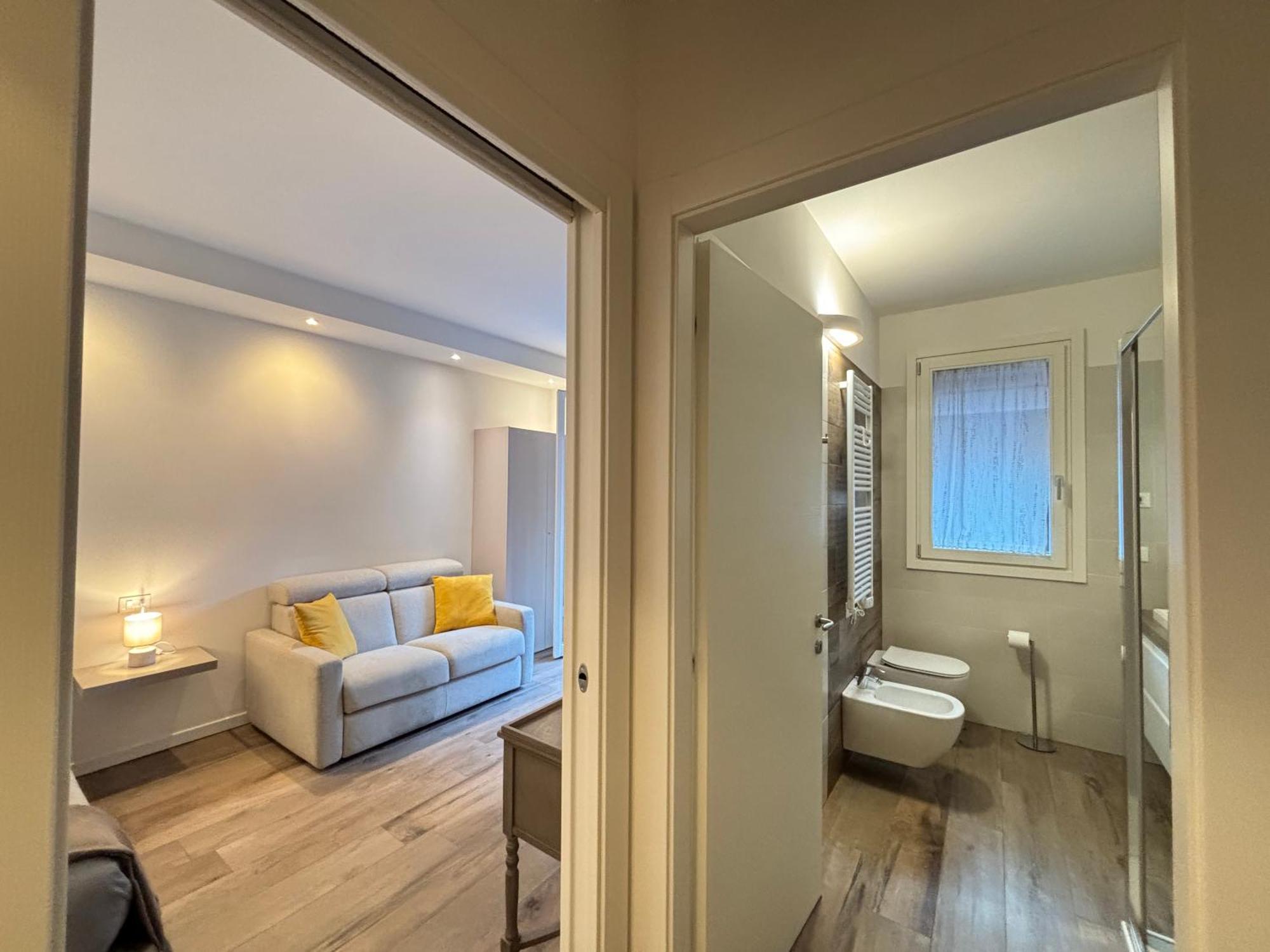 Smart House S.Orsola - Garage & Garden Apartment โบโลญญา ภายนอก รูปภาพ